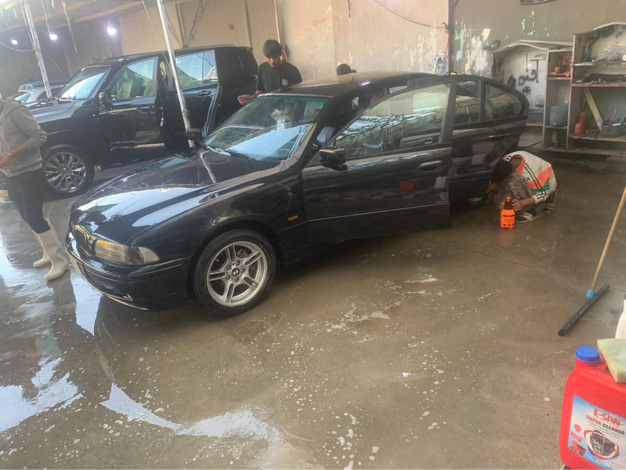 BMW 528 موديل 2000

فول ماعدا فتحه

كير محرك بشرط محرك جديد مشدود عليه

سيارة كاملة بدون نواقص سيارة مال بيت كشنات جلد كهرباء السياره فون فول بدون فتحه سلايت

سيارة مصبوغة عام اثر جراد وصبغ درجة اولى بالتقشير ثم الصبغ بالفرن

حادث السيارة جاملغ واحد طرف سكن  بدون دواخل 

رقم كركوك سنوية جديد باسم الشخصي وبيها بطاقة بانزين تريد تحويل تريد وكاله كركوك, العراق


**إذا كنت صاحب هذا الإعلان وتريد حذفه لأي سبب، رجاءا أرسل رسالة إلى الدعم الفني**