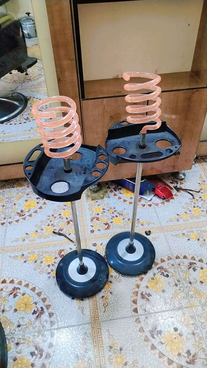 السلام عليكم اخواني غراض صالون للبيع بأسعار مناسبه الموقع حي العامل مقابيل العمارة قرب مجمع بركات موسى الكاظم عليه السلام الطبي الاستفسار على هذا الرقم ***********
