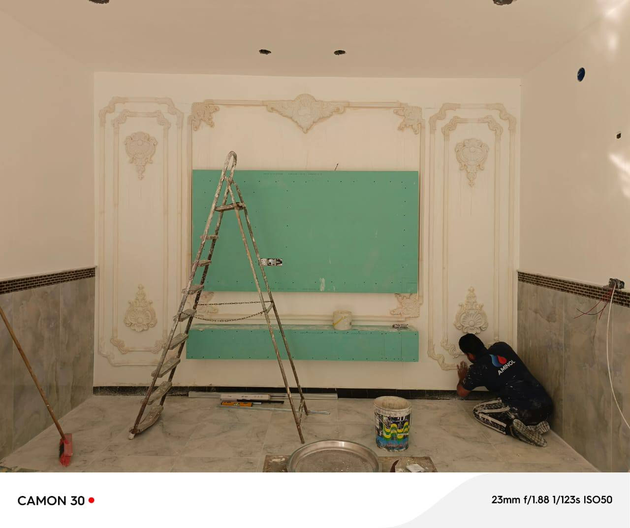 كافة انواع الديكورات والاصباغ بانسب الأسعار بديل الرخام بديل الخشب شبورد جبس بورد اصباغ كافة انواع الشقق الاتصال على الرقم *********** محمد المسعودي
