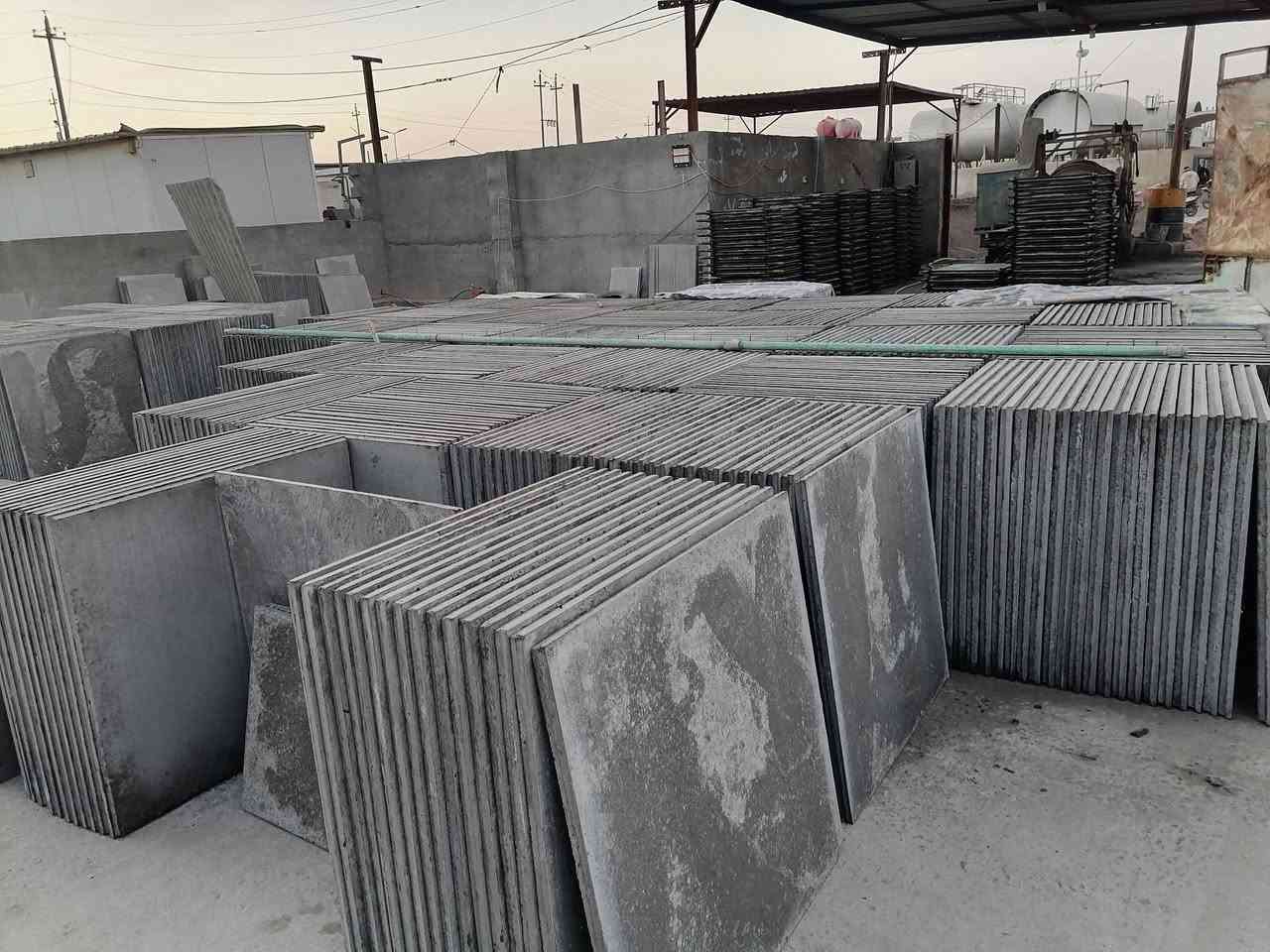 شتايكر) - معمل السماوة 🏗️
نقدم لكم الاشتايكر من معملنا في السماوة، الخيار الأمثل للبناء المتين والمظهر العصري.
​جودة إنتاج (درجة أولى): نستخدم أجود أنواع اسمنت سامان المقاوم للأملاح والكبريتات،
​قوالب جديدة، هندسية دقيقة وحواف حادة ومنتظمة.
​مواصفات قياسية: المنتج خاضع لـ فحص مختبري دقيق لضمان مطابقتها للمواصفات الإنشائية المطلوبة.
السماوة الحي الصناعي مقابل البانزين خانة
موبايل ***********
