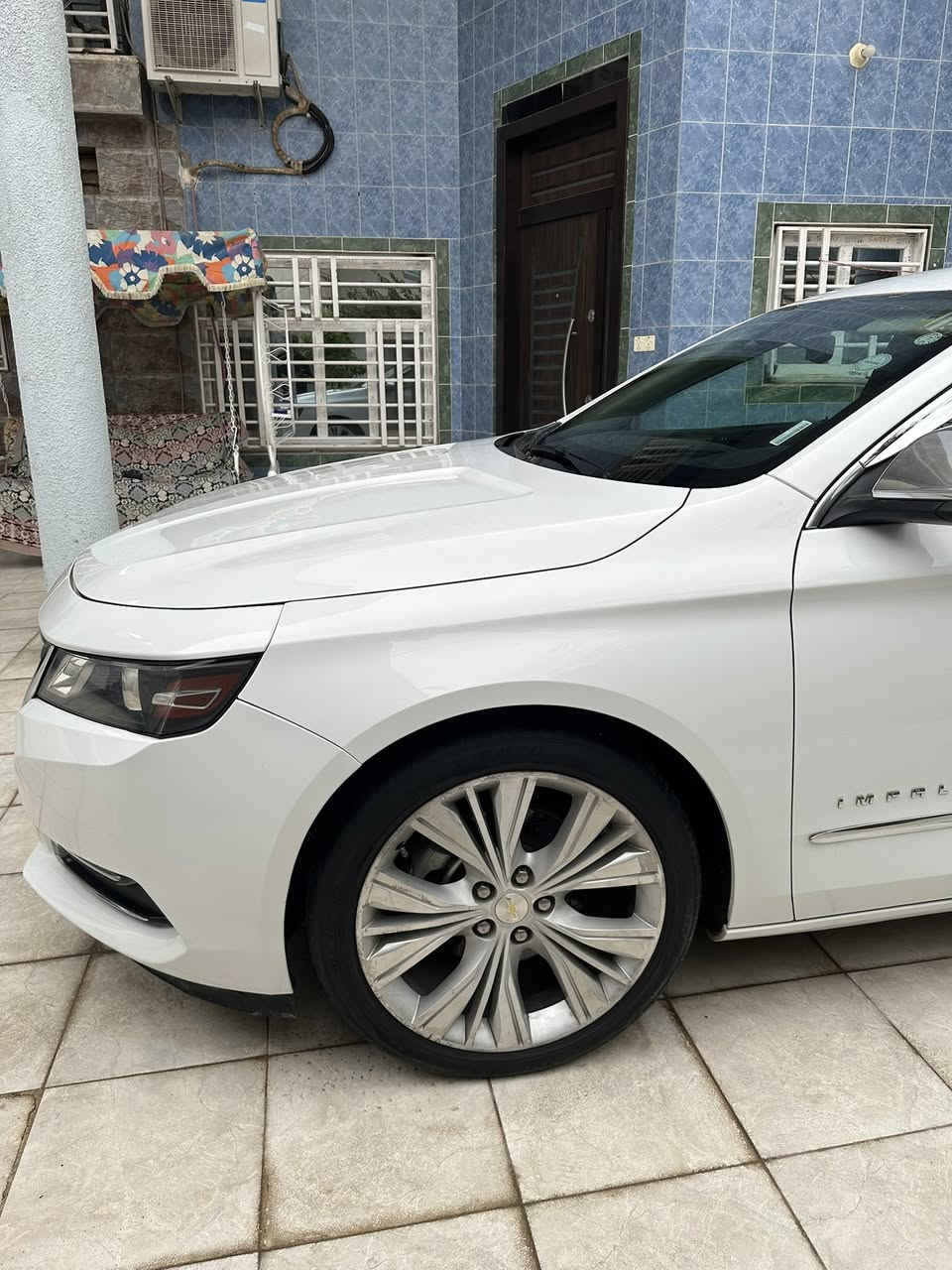 🔺السلام عليكم 
▪️شوفرليت امبالا LT
▪️موديل 2019 ابيض
▪️رقم شمالي سليمانية
▪️كفالة كير ومكينة شرط 
▪️بجم كبس بلادي
▪️محرك 6 سلندر 3600
▪️بصمة تشغيل
▪️اربع بصمات بوب
▪️تشغيل عن بعد
▪️شاشة قاصة
▪️تدعم نظام اندرويد اوتو + ابل كاربلي
▪️تبريد قطعتين ثلج 
▪️كاميرا خلفية
▪️تحكمات ستيرن
▪️كشنات سايق كهرباء
▪️زرع عدسات زنون لايت دبل ليزر ب 470 الف 
▪️محدثة بريمير 
▪️ضربتها خلفية جامرلغ خلفي من امريكا ورشيت الباب 
▪️لغرض لغرض التوحيد والجماليه وعندي صور قبل        العمل 
     وصور ضرر امريكا بالمنشور
▪️للاستفسار والتواصل  ***********
