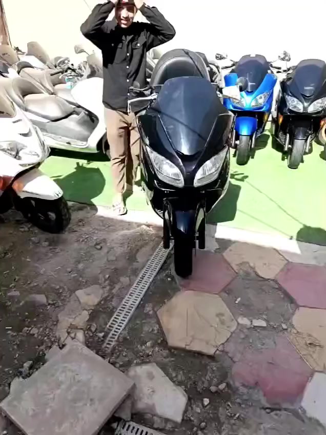 #دراجات_رمبة_غير_مستعمل 
أنباعت الجديدة للأخ قاسم من منطقة المحمودية بالعافية عليك أخوية وشايف كل الخير والله يكفيك شره #الحمدلله_على_الثقة_والسمعة_الطيبة


**إذا كنت صاحب هذا الإعلان وتريد حذفه لأي سبب، رجاءا أرسل رسالة إلى الدعم الفني**