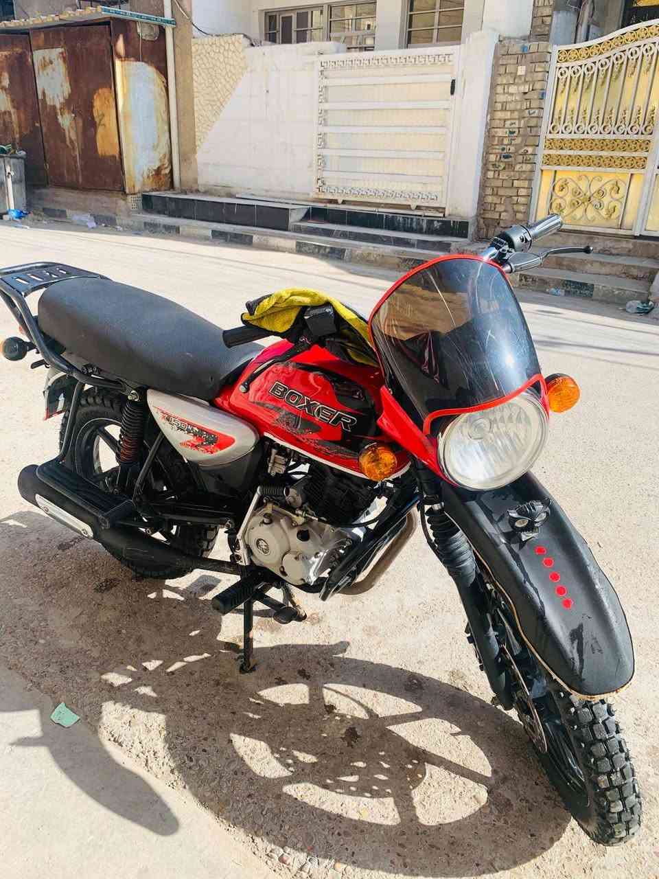 دراجة بوكسر مديل 23 كفاله عامه من كلشي دراجة جديده معنه كلمه برغي مابدل بيه مكينه خرسه لا تنقيص ولا دخان وراق صوليات
مكاني بلديات *********** سعر 1400 بيه مجال بصيط
