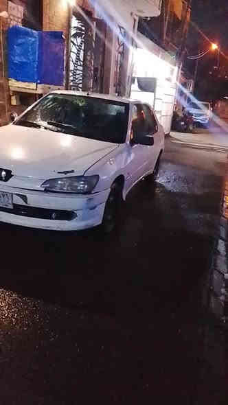 سلام عليكم بيجو 306  رقم بغداد بلاد مابيه اي صبغ فقط الدعاميه الاماميه والخلفيه تحتاج صبغ تبريد   محرك كير خير من الله  
بدلت قبل يومين صدر وكلج وعينه كامله بيه ملاحضات جدا بسيطه مثل ماموضح امامكم مكاني البياع السعر 47 بيه مجال جدا بسيط تحويل ثاني  *********** يوجد واتساب ايضا
