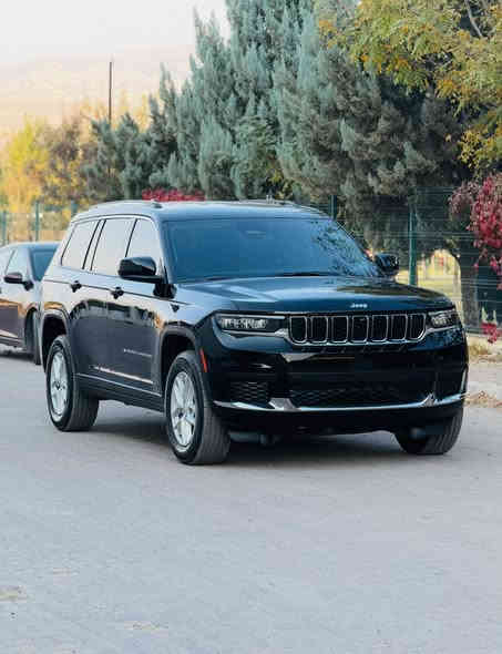 السلام عليكم 
JEEP GRAND CHEROKEE
جيب كراند شيروكي 
7راكب
لون اسود ملكي 🖤
موديل :- 2023
 محرك 6 سلندر  3600 
موصفات 
بصمة 
تشغيل عن بعد
صندوق شفط
 كشن منفصل 
 رادارات 360 درجه 
 اوتو ستوب 
 نقطه عمياء
 ابل كار بلي اوتو 
 عداد دجتال 
كامره خلفيه
سستم صوت سماعات 
 شاشه كبيره 
3 قطع تبريد 
تحديد مسار 
ماشيه 9 الف ميل
صبغ :-فقط جملغ خلفي صبغ بدون دواخل و بدون ارباك
سياره بدون رقم لازم ترقيم شمالي فقط
عنوان 📍عقرة
سعر :- 278 $ ورقة  بدون رقم 
رقم تلفون و واتساب ☎️
***********
