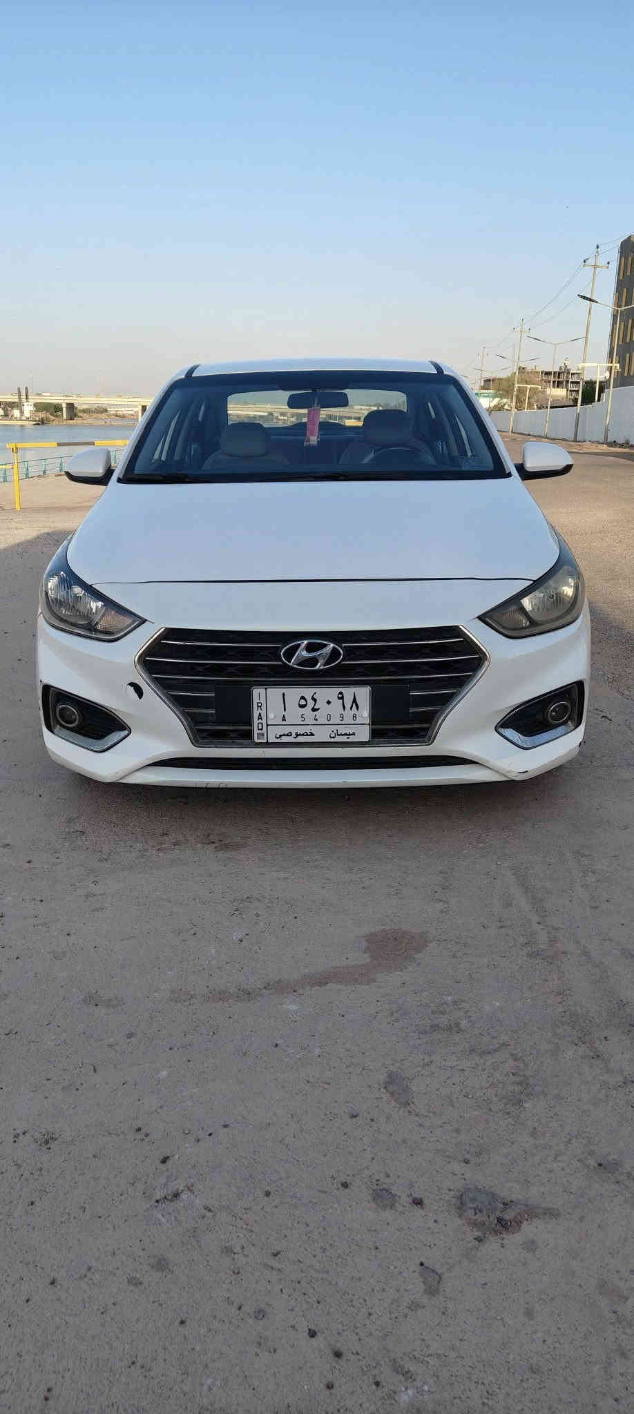 السلام عليكم اكسنت للبيع 2019 ماشيه 79 وارد امريكي حادثهه جاملغ امامي تبديل فقط مكينه 1600 جي دي اي 
معوقين بعد سنه تصير حره مسويلهه ادامه كامله السعر 117 للاتصال ***********
