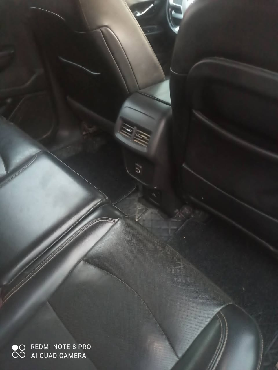 بيع مستعجل
ملاحظة : جميع صور الحادث في الصور
GMC  TERAN 2020
السيارة رقم قادسية بإسمي
فول عدى الفتحه 
جي ام سي تيران2020
جميع صور الحادث بالمنشور
المواصفات
للون سلفر
فئهSLT
ويل حجم 18
بصمة أبواب مع بصمة تشغيل 
ويل كب 
كشنات جلد
قطعتين تبريد أمامي وخلفي 
-شاشه كبيره 
رادار امامي مانع تصادم 
تحديد مسار 
كشاف ضباب 
وقوف ذاتي
كامره خلفيه 
تحكم كشنات كهرباء
هاند بريك بصمه
ماشيه 100000m
محرك 1500T تيربو 
وباقي المواصفات المعروفة
السعر : 136§ وبيها مجال ان شاء الله 
العنوان - الديوانية
***********  اتصال او واتساب
***********
