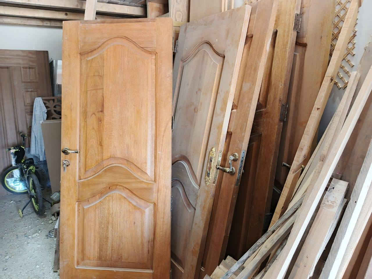 باب جاوي تعباه ثقيل جداً 10 ابواب سعر الباب 200 الف ماليزي
***********
