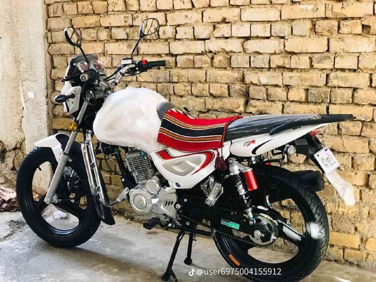 فرشه مال جنبزه صناعه درجة أولى سعر القطعة 5 الف دينار فقط لحكو باقي كم قطعه 
الموقع قضاء بلد ويوجد توصيل محافظات ***********
