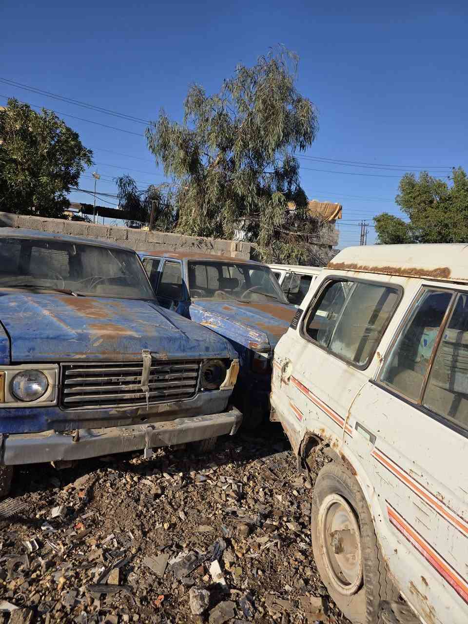 السلام عليكم سيارات للبيع مال مزاد مايسجلن
***********
