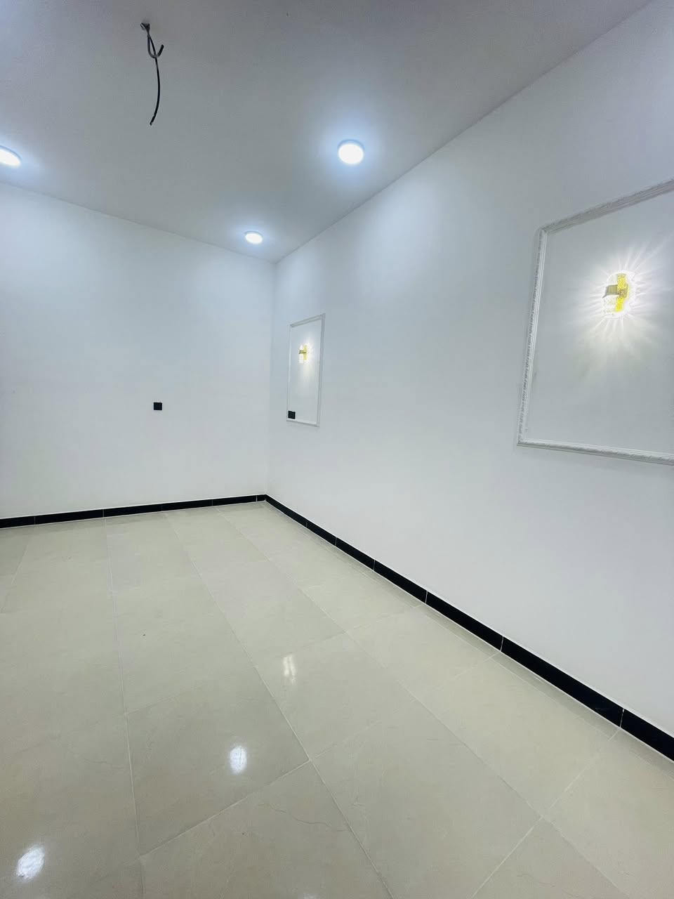 سلام 🙋‍♂️ 

#دار_مساحه_١٠٠_م مربعه

طابو زراعي سند ٢٥ صرف

النجف #ملحق ميسان خلف سكله الكرعاوي 
السعر ٤٧ مع المجال 
بناء ممتاز 
بناء ممتاز 

درجه اولى ) 
 ***********
