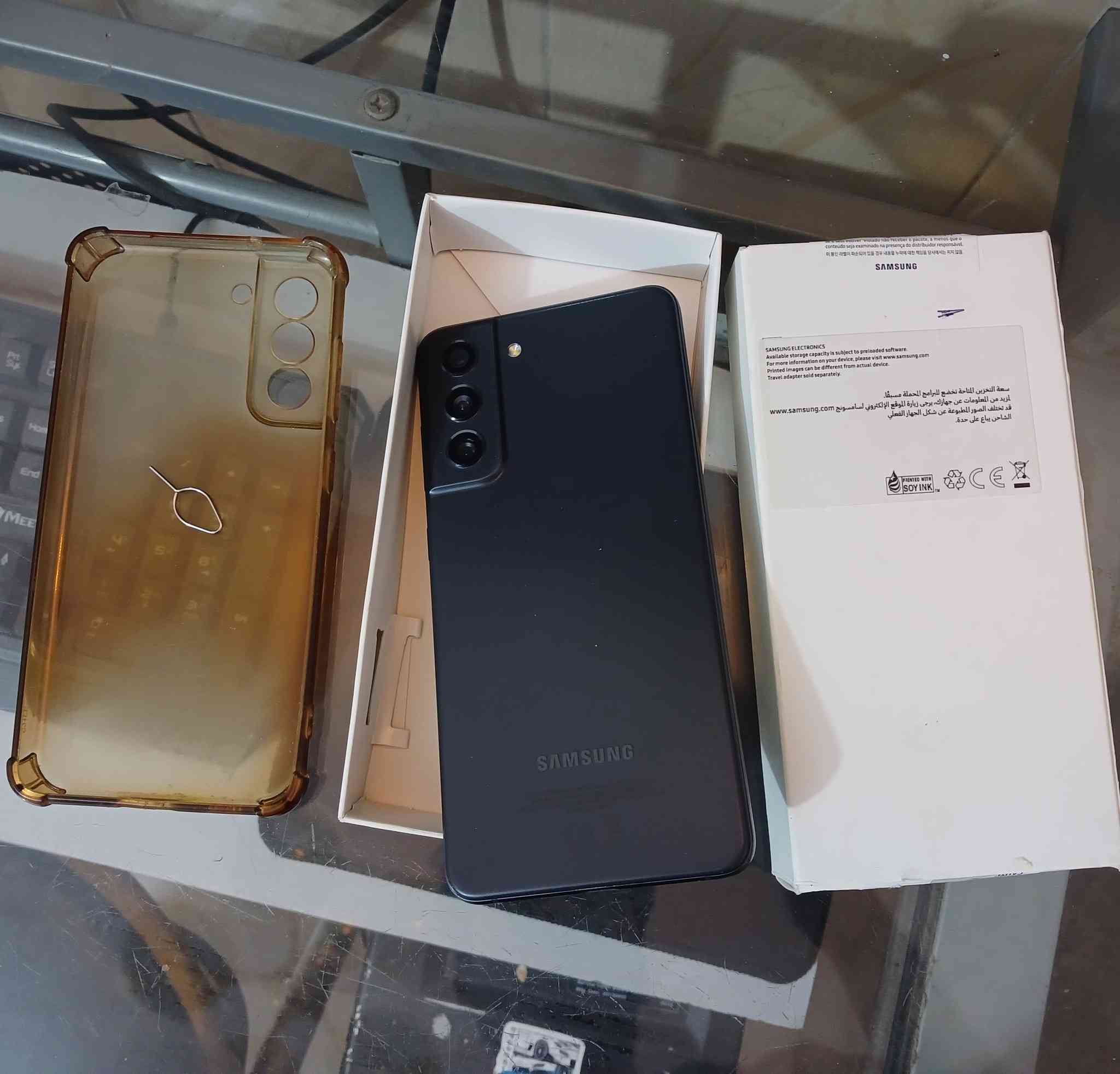 Galaxy S21 FE (256/8)
قطعة نادرة استعمال بسيط اخذته قبل سنة ب650 هو تصنيع 4/8/2023 وملتزم بشغل وعايفة بالبيت متروك اشحنه مرة كل 4 ايام لو 5 جهاز لا مشخوط ولا واكع حتى تراب ما لايحة مذبوب بالبيت كلت ابيعه

بطاريته طول من 80%-20% الي هو استعمالي 6 ساعات واذا من 100% للصفر 8 ساعات ونص تقريبا

تفاصيل اكثر علق او راسلني وتدلل جهاز جديد حرامات يسمة مستعمل


**إذا كنت صاحب هذا الإعلان وتريد حذفه لأي سبب، رجاءا أرسل رسالة إلى الدعم الفني**