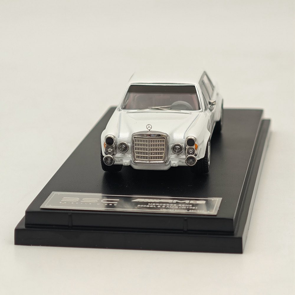 Mercedes-Benz 300SEL 6.8 AMG (W109)
من شركة Briscale Micro

القياس: 1/64 Scale

السعر: ٣٥ ألف

الألوان المتوفرة:  أبيض - أخضر داكن

https://www.instagram.com/becks_2025?igsh=bnFkdDZhcXFpZXdk&utm_source=qr

#مرسيدس #مرسيدس_كلاسيك #مجسمات #سيارات_كلاسيكية #هواة_الاقتناء #AMG #Mercedes #MercedesBenz #Diecast #ScaleModel #ClassicCars #ModelCars #164Scale #CollectorsItem


**إذا كنت صاحب هذا الإعلان وتريد حذفه لأي سبب، رجاءا أرسل رسالة إلى الدعم الفني**
