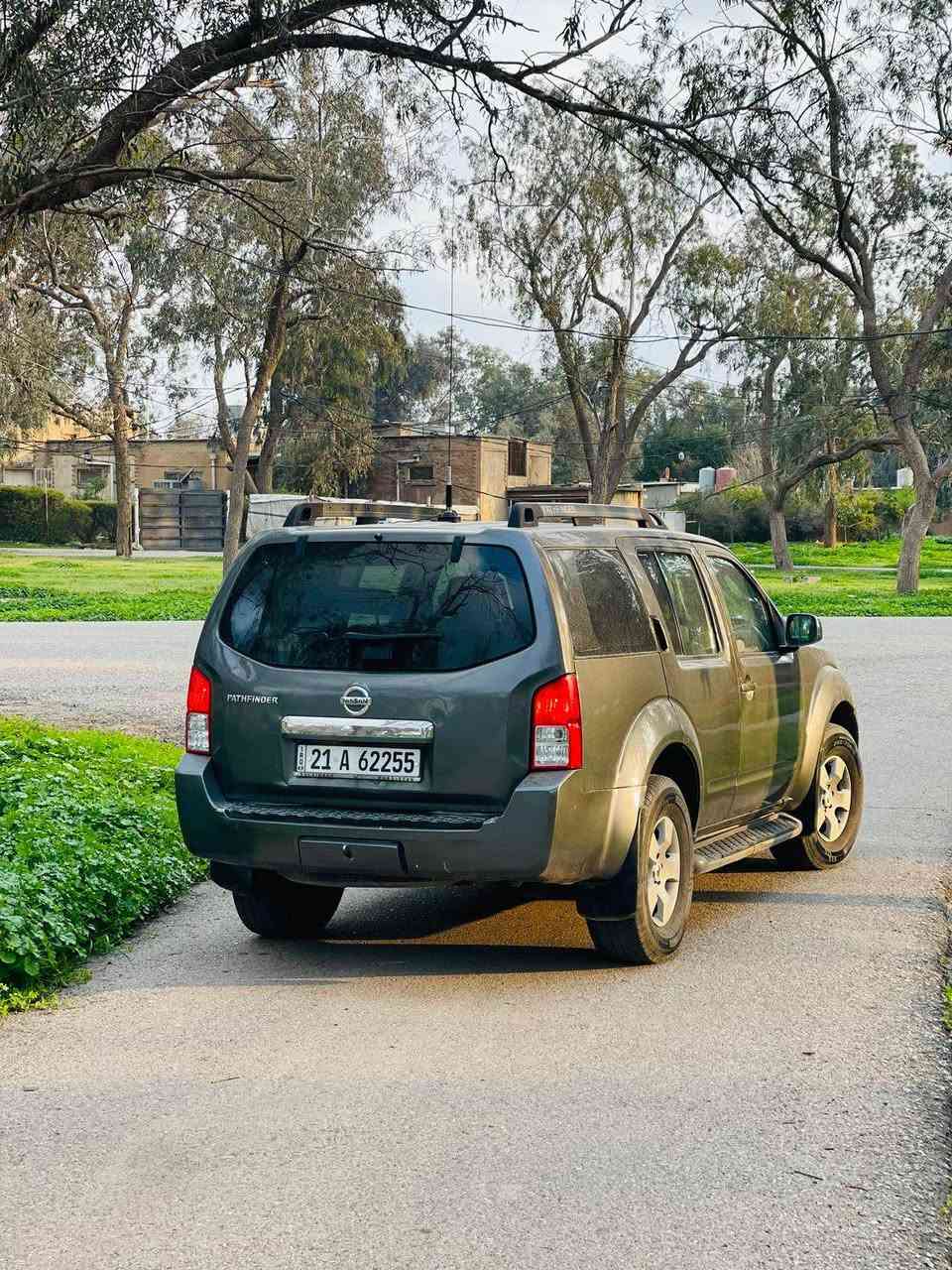 للبيع نيسان باثفايندر موديل 2006 
دفع رباعي 4x4 
سقف سلايت 
سبع مقاعد 
تحكم استيرن وتحديد سرعة 
شاشة وكامرة و مضخم صوت 
طخم تايرات جديد 
بطارية جديد 
كير و محرك بشرط 
رقم وسنوية جديد سليمانية دولي 
بيها ٦ قطع صبغ ابيعها حزام 
شرط سقف و بونيد و شاصي بدون صبغ وتعديل
سيارة بسمي بشرط تحويل و وكالة 
سبير بلادي ما نازل 
كهربائيات كلها بشرط 
بيها بطاقة بنزين كركوك 
مكان سيارة كركوك 
رقم موبايل ***********

(( سعر 85 ومجال )) كركوك, العراق
