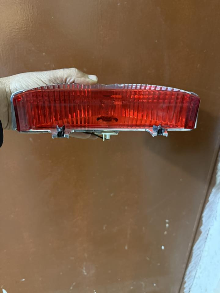 السلام عليكم
متوفر صطاب لايت التنرا خلفي مضلع جديد تفصيخ موديل ٢٠١٤ ٢٠١٥ ٢٠١٥ العنوان بغداد ***********
