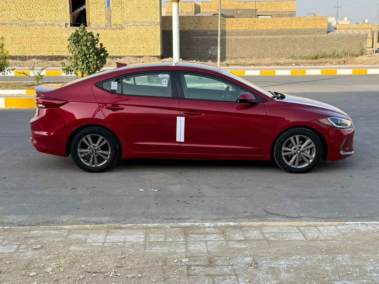 للبيع النترا 2017 رقم ذي قار  
 تحويل ثاني يوم وارد أمريكي بيها بنيد مبدل  ورشات صبغ تجميل  السياره جديده وجاهزه ماشيه 146 مواصفات  ويل كروم انضمه قياده تحكم استيرن شاشه  كامره دواره مواصفاته معروفه محرك حجم 2000 دوش مكينه وكير وحداديه وتبريد مكفولات 
مكان السياره الناصريه 
السعر 103 وبيها مجال 
***********
