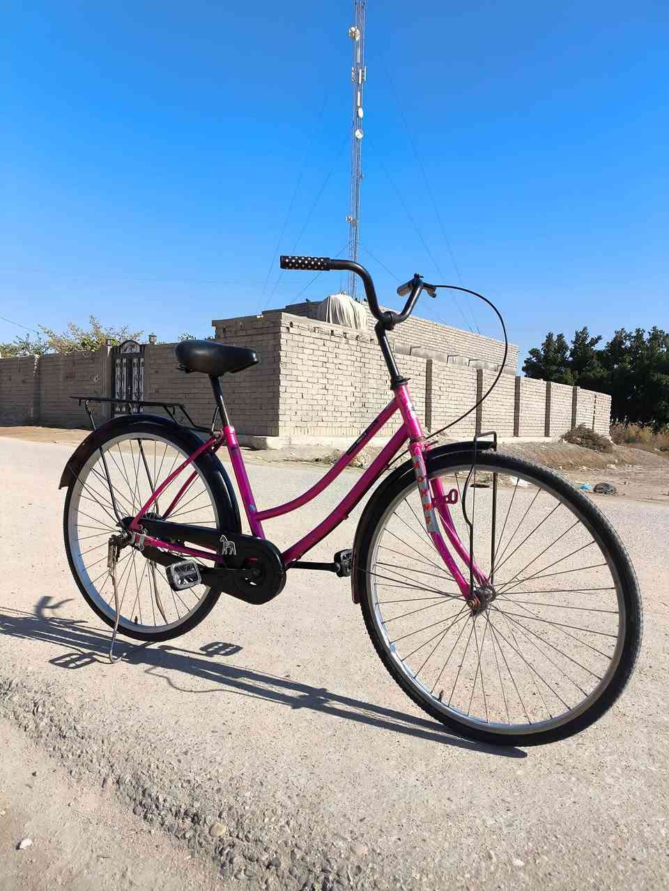 بايسكل للبيع كامل من كلشي مانقصه شي
مكان | قضاء الهوير ❗

السعر | 80  وبي مجال ™️
***********
