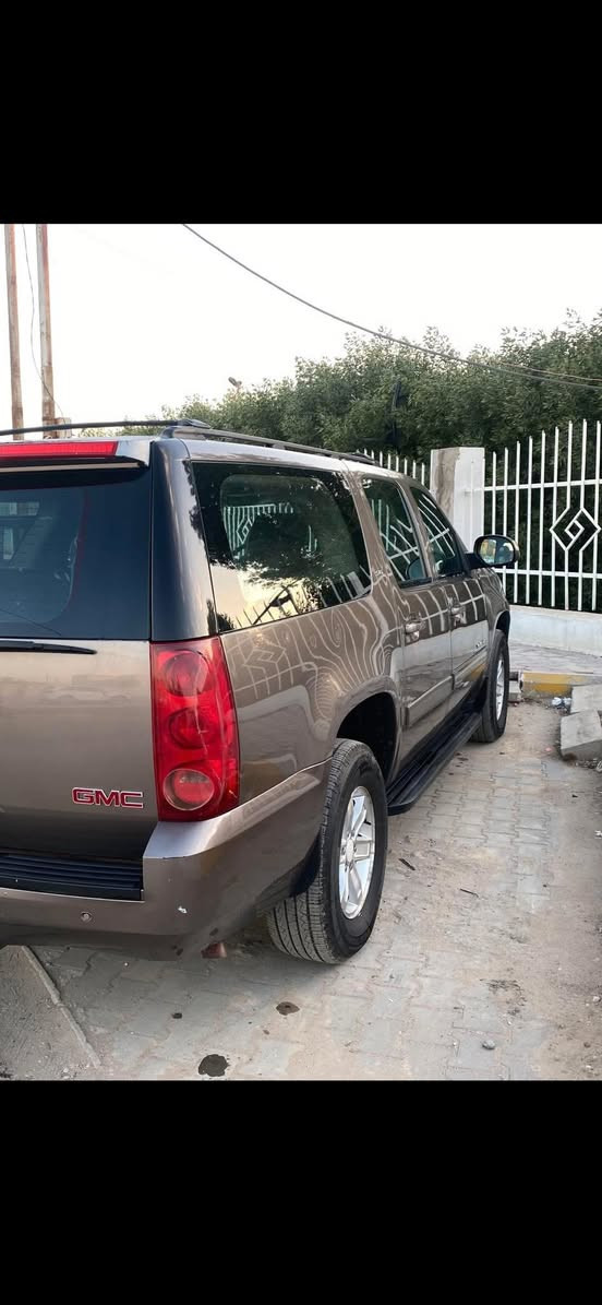 🚗 للبيع: جي إم سي يوكن SLT 2013
رقم ( أنكليزي دولي) بغداد خصوصي 

(فحص وهزه جديده)

     ( مشروع وطني) 

 (سنوية جديدة. )

(لغاية 30/11/2030

📍 مكان السيارة: السماوة – قضاء الخضر

📞 للتواصل: ***********

📊 المسافة المقطوعة: 163,000 ميل قابلة للزيادة 

🛠️ المحرك: 8 سلندر – 5300cc

كير محرك اكسل شرط 

برغي ممفتوح بيهن

⚙️ المواصفات: فئة SLT

(7) راكب

• مقاعد أمامية كهربائية

• تدفئة مقاعد 

• مثبت سرعة

• تشغيل عن بعد

• تحكم ستيرن جهتين

• ترحيب بالمرايا

• تحكم دواسات بنزين

             (مع)

• بريك كهربائي

• كاميرا خلفية بلادية 

• تبريد ممتاز جيدجداً 

• دواخل سوداء نظيفة جدًا جداً

• كامل المواصفات ما عدا الفتحة

⚠️ أضرار السيارة:

• وارد امريكي 

• تبديل الجاملغ الأمامي الأيسر والبنيد

📌 تفاصيل إضافية:

• السيارة بسمي 

• ⁠تحويل ثاني يوم

• ⁠بدون وكالةً 

• شرط التحويل

• طخم إطارات جديد مع بطارية جديدة

• حدادية جديدة

• طخم دبلات جديد

💰 السعر: 200 ورقة –
