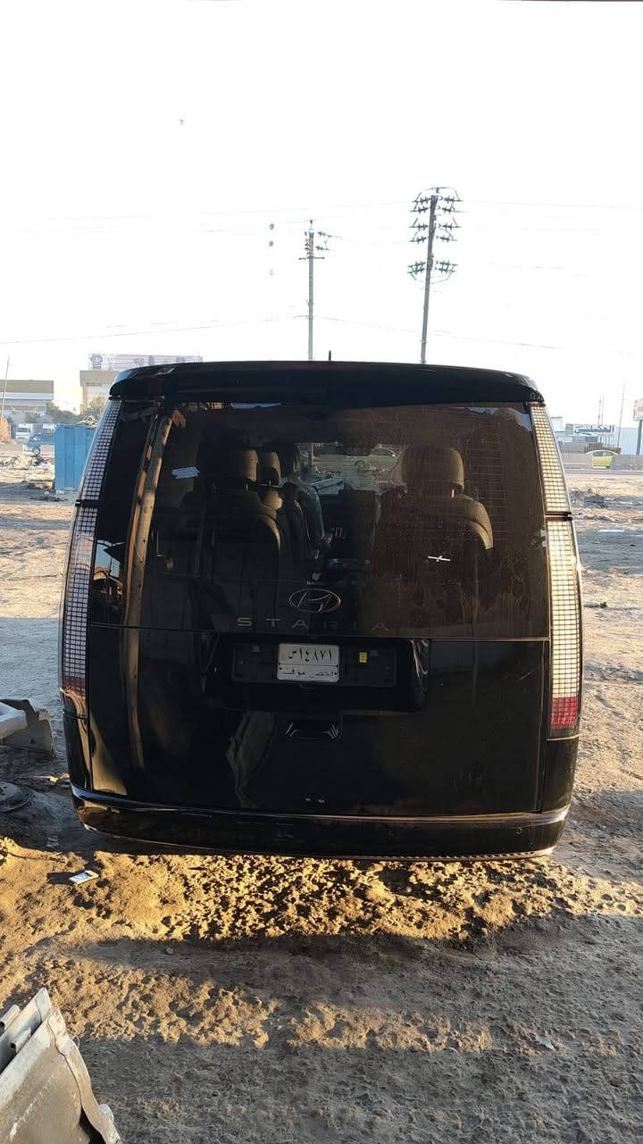 السلام عليكم اخوان ستاريا كاز موديل 24  تسعه راكب فتحات كبر دكمه كامرات رادارات ويل 18 السعر المطلوب 200 ورقه للاستفسار اتصل على رقم ***********
