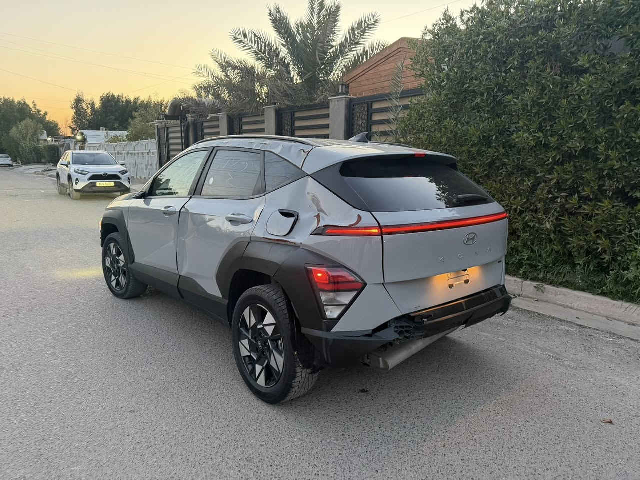 كونا 2024 دخول جديد محرك 2000 دوش منفيست بأسمي مواصفاتها (بصمه _ تشغيل عن بعد _ سايد بريك دگمه _ تدفئه بالكشنات _  تدفئه بالستيرن _ مانع انزلاق _ رادارات امامي وخلفي وجانبي _ اشاير بالمري _ فول تحكمات بالستيرن _ شاشه كار بلي متصله _ كاميرا خلفيه دواره _ اوتو هولد ) (((للبيع فقط على هذا الوضع بدون لوحات)))
السعر ؛ 115$ 
العنوان : بغداد 
***********
