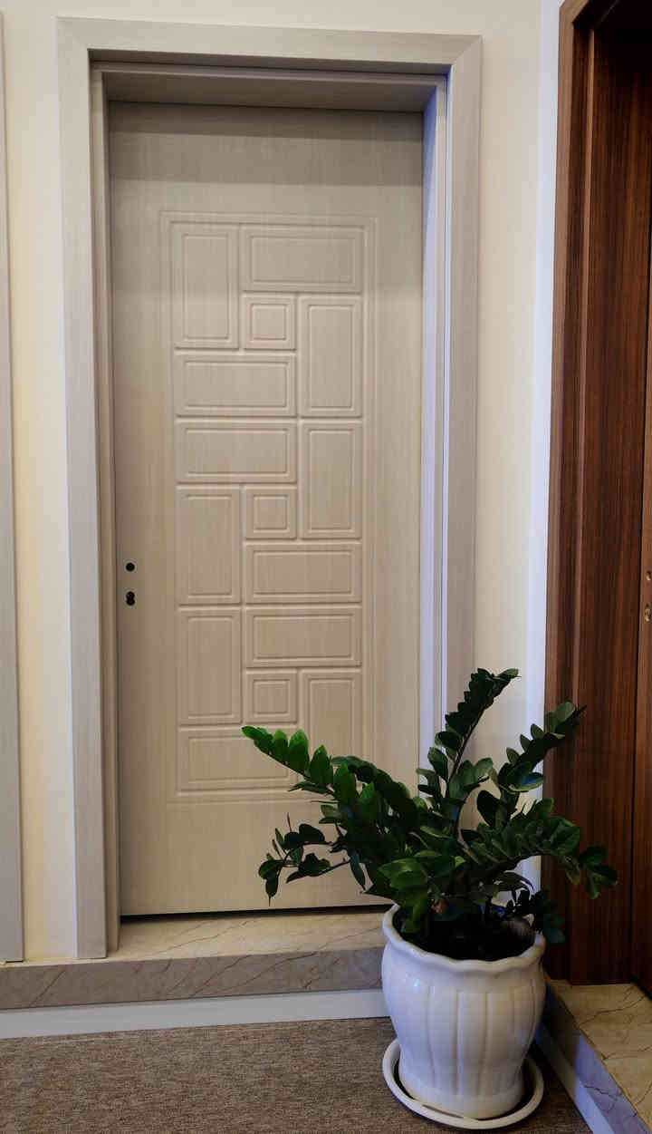 اعلان اعلان🎉🎉🎄خصم 5% على الابواب القشرة البلاستيكية داخل حشوه فوم المقاوم للماء🌊 والرطوبه💧 والارضه العرض ينتهي في 2026/1/1 سارع قبل انتهاء العرض🏃‍➡️ العرض يشمل شراء 3 ابواب فما فوق 
كما يتوفر انواع خرى من الابواب العصريه
——————————
🔹النوع الاول: MDF داخل تقطيع خشب مانع للصوت 🔕 ومقاوم للصدمات 👊🏻
🔹النوع الثاني: القشره البلاستيكيه الحشوه الداخليه فوم مانع للصوت🔕 ومقاوم للماء 🌊والرطوبه 💧ومقاوم للصدمات 👊🏻
🔹النوع الثالث:القشره البلاستيكيه الحشوه الداخليه خليه كارتونيه مانع للصوت🔕 ومقاوم للماء 🌊والرطوبه 
🔹النوع الرابع: WPC عضم عاج المقاوم للماء 🌊 والصدمات 💥👊🏻 وعازل للصوت
🔹النوع الخامس: الباب الصيني المميز  بالجودة العاليه المقاوم للماء 🌊 والصدمات 💥👊🏻 وعازل للصوت
🔻عنوان المكتب الفلوجة شارع اربعين قرب التانكي مقابل استديو كانون
_________________
للأستفسار 
***********.إتصال+ واتساب
لايتوفر رد على الماسنجر
