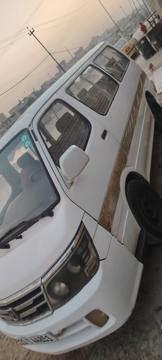 سلام عليكم جنبي البيع موديل 15بيهه طخات بصيطه راجعه بارد مكان بغداد مدينت الصدر السعر 68 رقم الهاتف ***********
