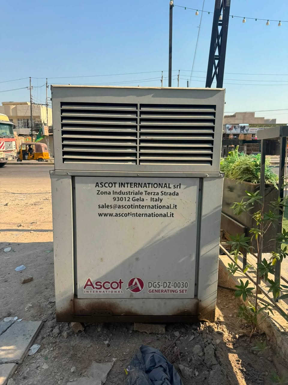 السلام عليكم مولدكاتم  دويز الماني تبريد  دهن 30KV
للبيع  السعر 55وبي مجال  مكانه بغداد 
***********
