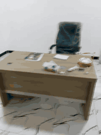 قنفات مستعمل قليل نظيف جدا مع مكتب وكرسي مكتب جديد السعر  مليون  و٧٠٠ الف فقط القنفات
الرقم ***********
