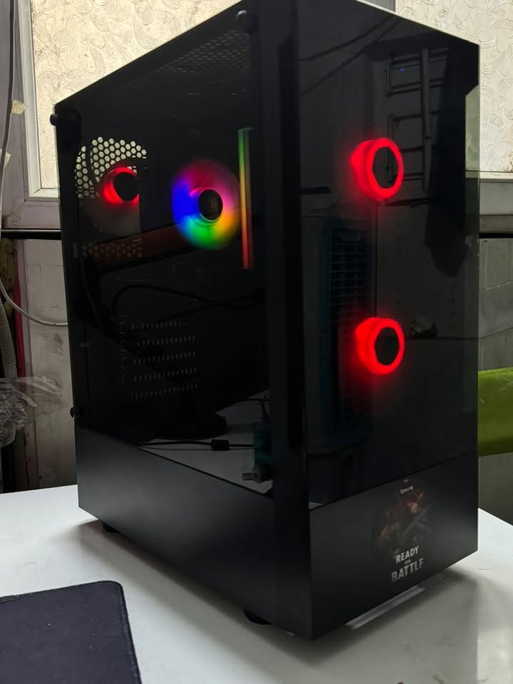 السلام عليكم
I5 12400 مبرد غازي 
Ram 16g 3200 رام 
4060 msi كارت شاشه 
M.2 pny 1t هارد 
H610 asus  بورد 
Psu 600w  باورسبلاي 
Case 4 fan argb كيس 
للبيع ب ٩٧٠ وبيها مجال 
بغداد البياع 
***********
