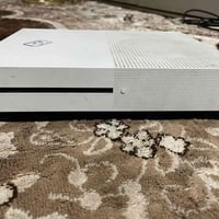 إكس بوكس ون • 1 تيرا • ذراعين أصليين