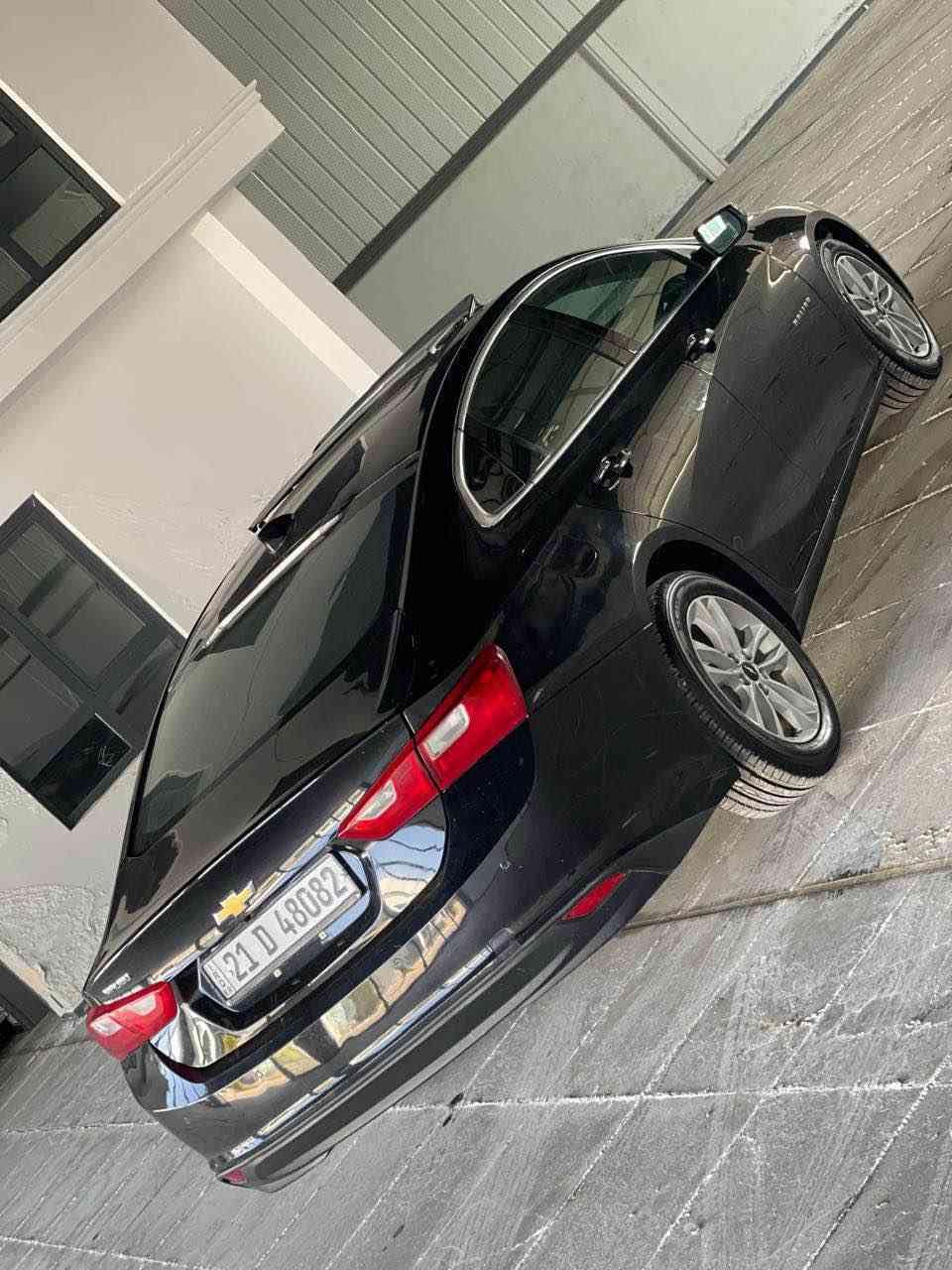 شۆفلێت مالیبۆ ٢٠١٨
فول فول ماسەفات
سەنەوی تازەیە بەناوی خۆمەوەیە
بەشەرتی تەحویل و وەکالە 
١٦٠ هەزار کیلۆمەتر ڕۆیشتوە
ساردی نیە کاڵبونەوەی نیە
سەیارەکە نموونەیە لەجوانیا
٥ پارچەی بۆیاخە بەبێ ناوگرتن
٣ پارچەی پێشی ٢ چەمەلەخی دواوە
گێڕ و مەکینەی نەکراوەتەوە  
مەکینەی ١.٥ تۆڕبۆ
تایەی تازەیە تەقە و ڕەقەی نیە
تەبریت سارد و گەرم لەسەر سویچ
ڕۆنی تازە گۆڕاوە
کارەبای هەمووی مەزبوتە
ناونیشان سلێمانی 
نرخ  ٩٨ گەڵا و معامەلەیەکی کەم
ژم  *********** السليمانية, العراق
