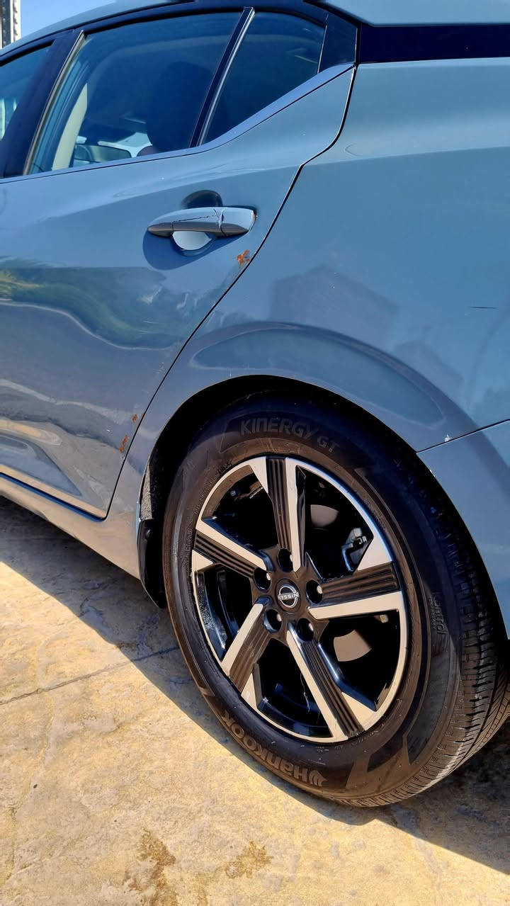 السلام عليكم
للبيع نيسان سينترا موديل ٢٠٢٤ 
وارد امريكي 🇺🇲🇺🇲🇺🇲
محرك 1800cc

SV
موديل ٢٠٢٤
نص مواصفات ✅️
اللون سمنتي ✅️
ماشية ٥٣ الف كيلو 
حادثها ثلاث قطع صبغ  
جاملغ امامي وخلفي جهة اليسار  
وحافة البوند معدل ومصبوغ 
وبيها مكانين بارد 🔴
شواصي سليم ✅️✅️✅️
ايرباك ستيرن ودشبول وبردة ❌️❌️❌️
🔴🔴السعر 115 $ وبيها مجال
مكان السيارة اربيل 🟥🟥
للاتصال عالرقم 
***********🟥🟥🟥
