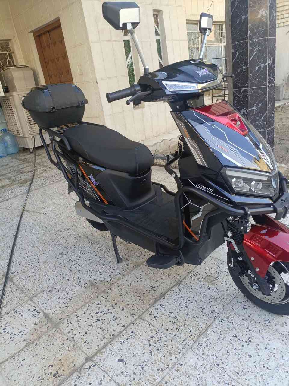 سكنس موديل 2026 شحن مستخدمه 10تيام بس هاي التفاصيل كدامكم ماشيه شي قليل صور بل ليل وصور بل نهار مكفوله كفاله عامه ما بيه اي شخط جديده السعر 700 *********** مكان البياع
