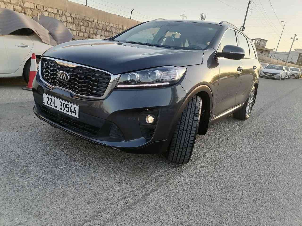 السلام عليكم سورنتو 2020 خليجي محرك 6  سلندر 7راكب 3 قطع تبريد كشنات جلد مري شفط حساسات لسيارة كفاله عامه على وضع الشركة ماشيه 59 رقم اربيل دولي باسمي السعر 240 وبيه مجال قليل مكان السياره بابل المسيب ***********
