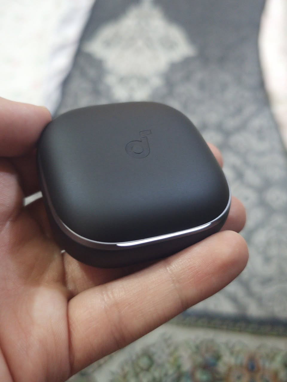 للبيع Anker Soundcore Liberty 5
استعمال يوم واحد فقط، بحالة الوكالة تقريبًا.
كامل الكرتون والملحقات، بدون أي خدش أو عيب.

مناسبة للموسيقى، الدراسة، المكالمات، وعزل الضوضاء ممتاز جدًا.

السعر: 115ألف اشتريتها البارحة ب 135 الف ضمان عين الفهد 

متوفر توصيل لجميع ال محافضات
الرقم ***********
