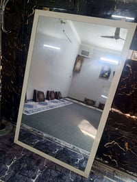 مراية المنيوم • حجم كبير • وبيها مجال