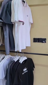 تيشيرتات • جينزات • رجالي ونسائي