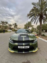 قطعه نادره بلون مميز زيتوني وفتحة سقف  جارجر(  Rt ) مكينه( ٥٧٠٠) رقم ب...