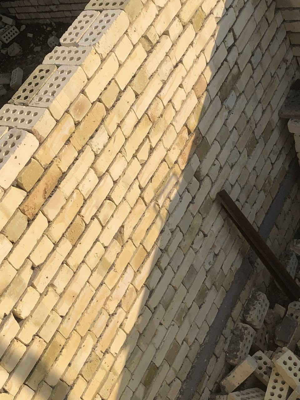 عندك بيت تريد تبني وحاير ادور خلفات درجه اولى 😕
اوكف 🤚اليوم انت لكيت افضل خلفات بناء من الفلوجه عملنا في  بغداد شغل درجه اولى استلام مهندس وزن مضبوط البناء ينبني على المساطر تنضيف الموقع ان كان طابق ثاني او اول #كروب_خلفات_بناء_الانبار  يتميزون دقه في العمل مصداقيه في الموعد سرعه في الانجاز احترافيه في العمل خلفات اكثر من خلفه #مصداقيتنا_سر_نجاحنا
هذ الصور هيه ل اعمالنا نحن لا غيرنا
***********
