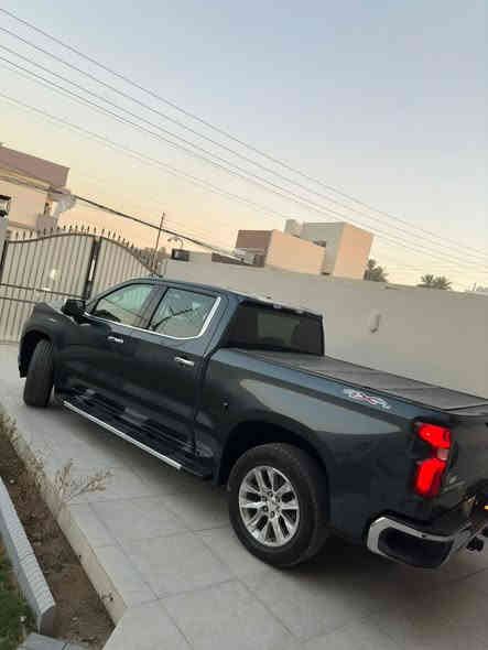 السلام عليكم للبيع شوفرليت سلفرادو خليجي موديل 2021 رقم أربيل مواصفات LTZ فول مواصفات 

السيارة خليجي مكفولة كفالة عامة عدا بارد شبر فقط وبيها سونار باقي سيارة مكفولة من صبغ الفتح التبديل الخدوش 

مواصفات السيارة بصمة فتحة كشنات تدفئة تبريد كشنات الأمامية كهرباء كامرة خلفية مري قلاب شاحن واير ليس و بيها بعد هواي مواصفات 

ملاحظة السيارة الباب الطويل و بدي قصير المرغوب بالسوك 

السعر 345 وبيها مجال 

مكان السيارة بغداد 

رقم الهاتف ***********
