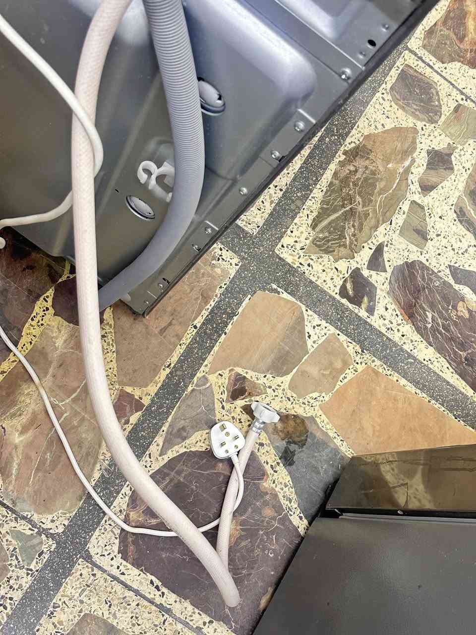 اغراض للبيع الاسعار الغساله ب500الفرن ب40الطباخ ب200


**إذا كنت صاحب هذا الإعلان وتريد حذفه لأي سبب، رجاءا أرسل رسالة إلى الدعم الفني**