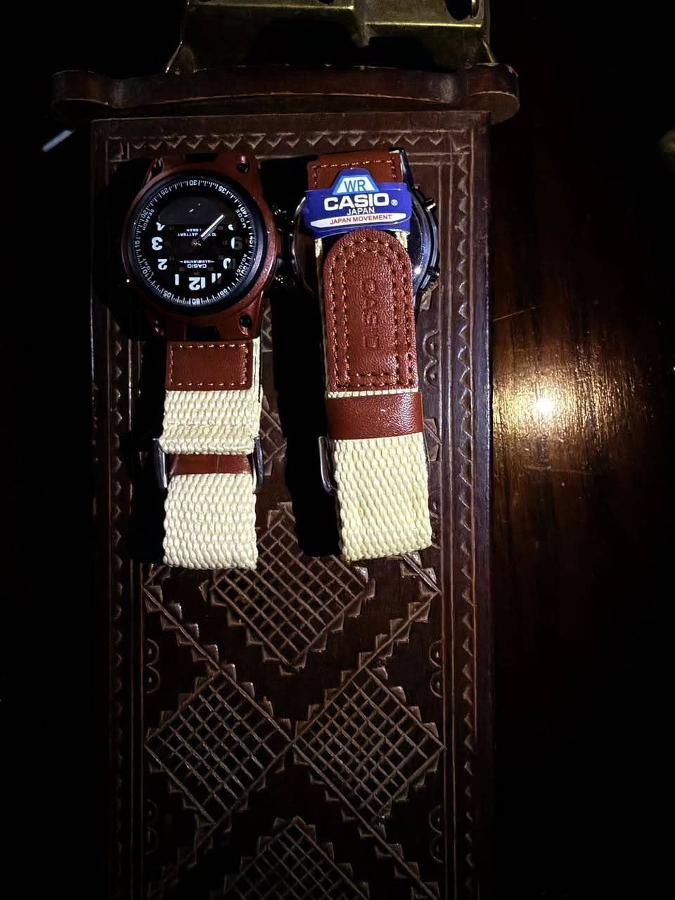 ماستر مكينة يابانية
مميزات مطابقة للاصلي 100‎%‎ 

توقيت لاكثر من 20 مدينة عالمية 

تاريخ ذكي ل100 عام اسم اليوم والشهر والسنة 
منبة
بطارية عمر طويل 
انارة +لامينوس العقارب 
قطر 40 ملم 
سير كتان ناتو محكم 

السعر مع التوصيل لكل مدن العراق هو 27 الف 

واتساب ( ماسنجر مهمل ) ***********
