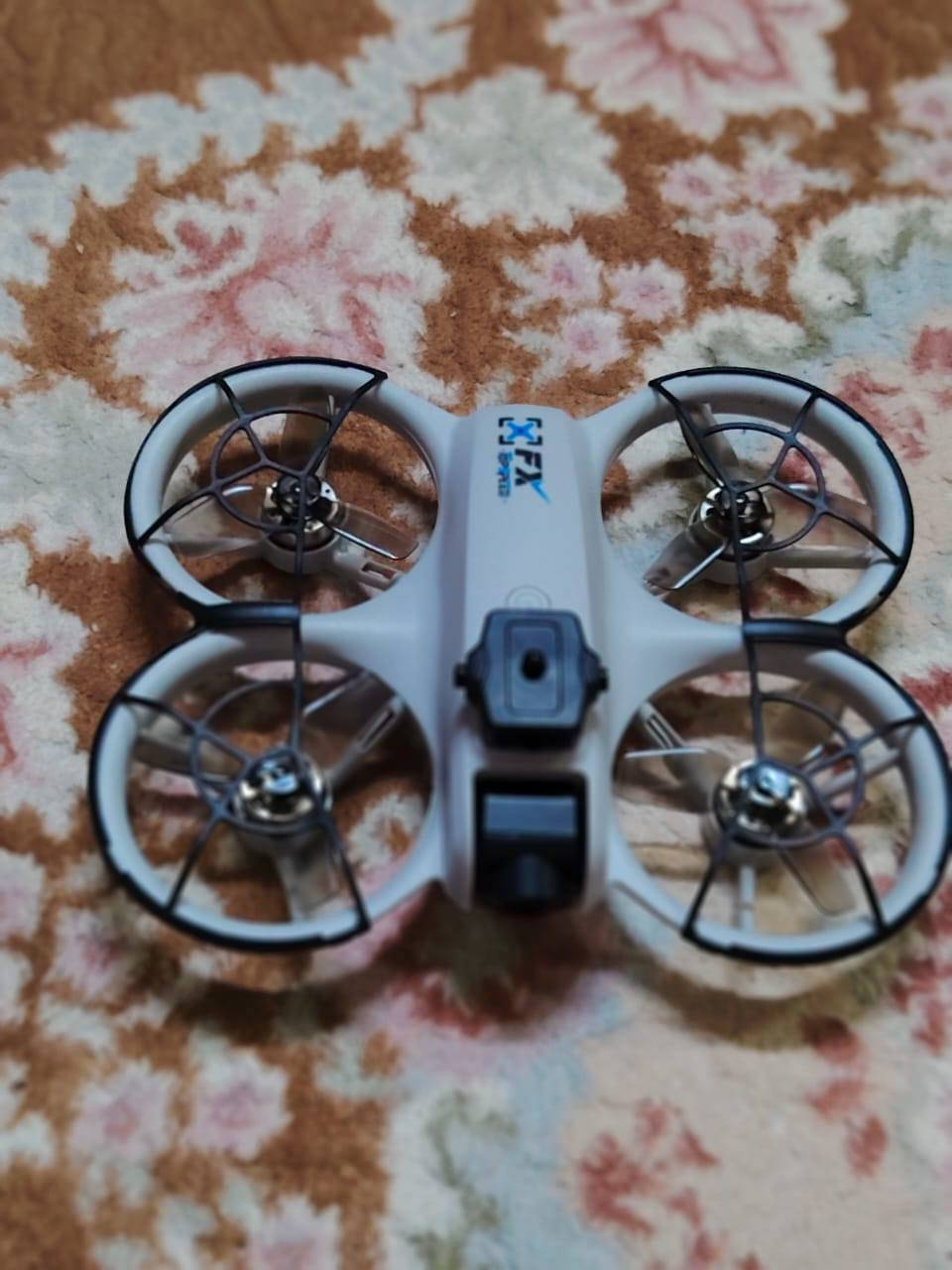 سلام عليكم 
درون AIRCRAFT  درون حلوة ومرتبة 
سعرهة 150الف معة التوصيل وبيهة مجال 
واذا تريد وجهان لوجه مكاني نجف الاشرف 
تجي وياهة 
بطاريات 2
وريش احتياط 
وشاحنة 
وغراض اخرى 
هاذة رقمي ***********  بي واتساب
