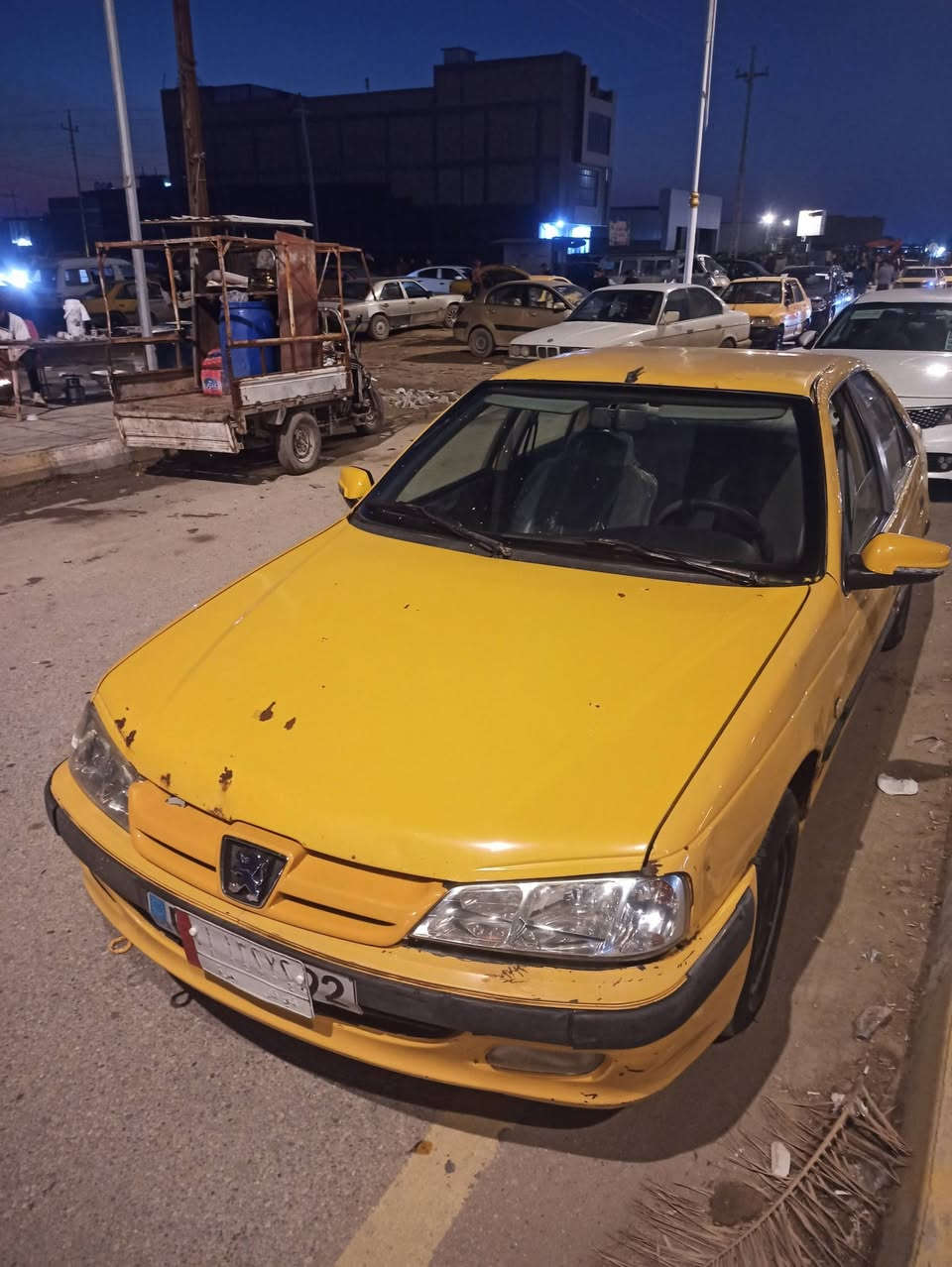 سياره بيجو باص للبيع سياره جاهزه اي نقص ما بيها السعر 30 وبيها مجال المكان الناصريه مركز اتصال ‏‪0783 191 1905‬‏
