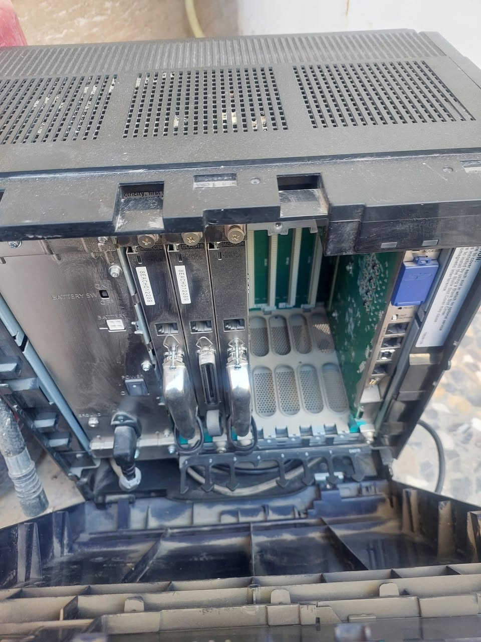 سلام عليكم 
للبيع سنترال باناسونيك Panasonic KX-TDA100D مستعمل نظيف
​التفاصيل:
​الموديل: Panasonic KX-TDA100D Hybrid IP-PBX.
​الحالة: مستعمل (نظيف جداً)، يعمل بكفاءة عالية.
​المميزات: يدعم الخطوط الأرضية والـ IP، مناسب جداً للشركات، المكاتب، أو الفنادق.
​السعة: قابلة للتطوير لعدد كبير من الخطوط الداخلية والخارجية
السعر ٤٠٠ الف .


**إذا كنت صاحب هذا الإعلان وتريد حذفه لأي سبب، رجاءا أرسل رسالة إلى الدعم الفني**