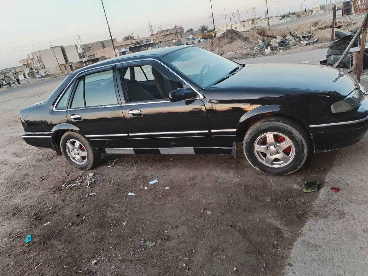 السلام عليكم 

للبيع برنس فراشه 96
سياره جاهزه ربع متحط عليه مصبوغه جماله مكينه فول كير. فول كير اوتماتيك سياره صدر ماصيدر كله جديد سياره مال جناي كهربائيات كله شغاله تحويل ثاني يوم مكاني فلوجه. 

***********
