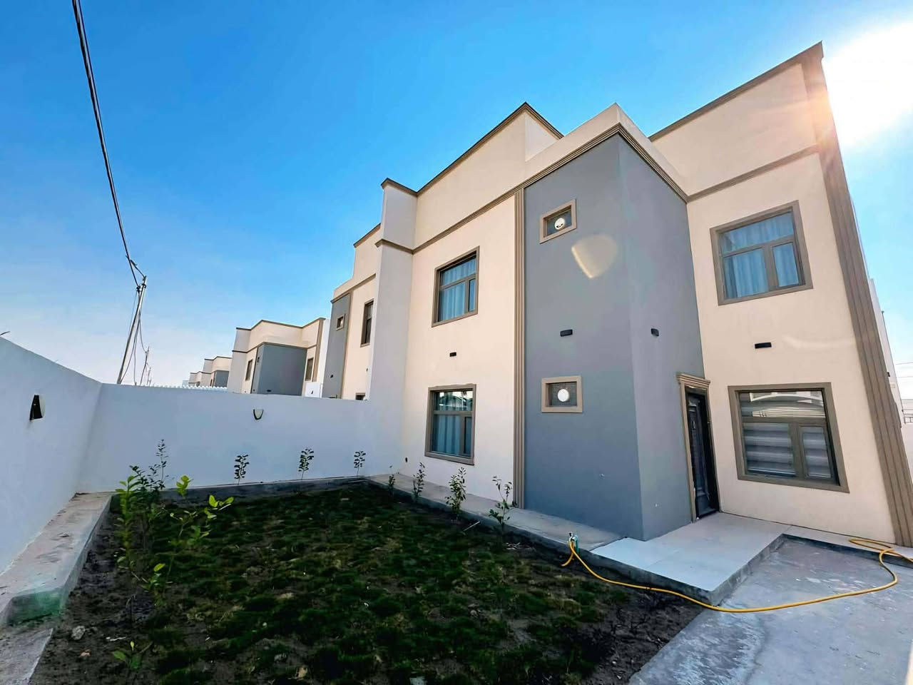 دار للبيع
مجمع الاميرات 2 🏡

مساحة 250م 🏠

جاهز للسكن 🏠🔑✨

سعر الشركة 162 💵💲💰

واصل 57+تطلوعة والباقي يتحول للمصرف العقاري🏦

للاستفسار الاتصال 📞 ☎️ 

***********

***********

يتوفر عروض كافة المجمعات السكنية
