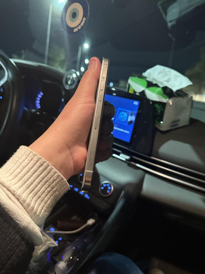 آيفون 15 برو ماكس جهاز جديد لوك ذكره 256 بطاريه 98 السعر 1180 وبي مجال للطيين  الاستفسار ***********
