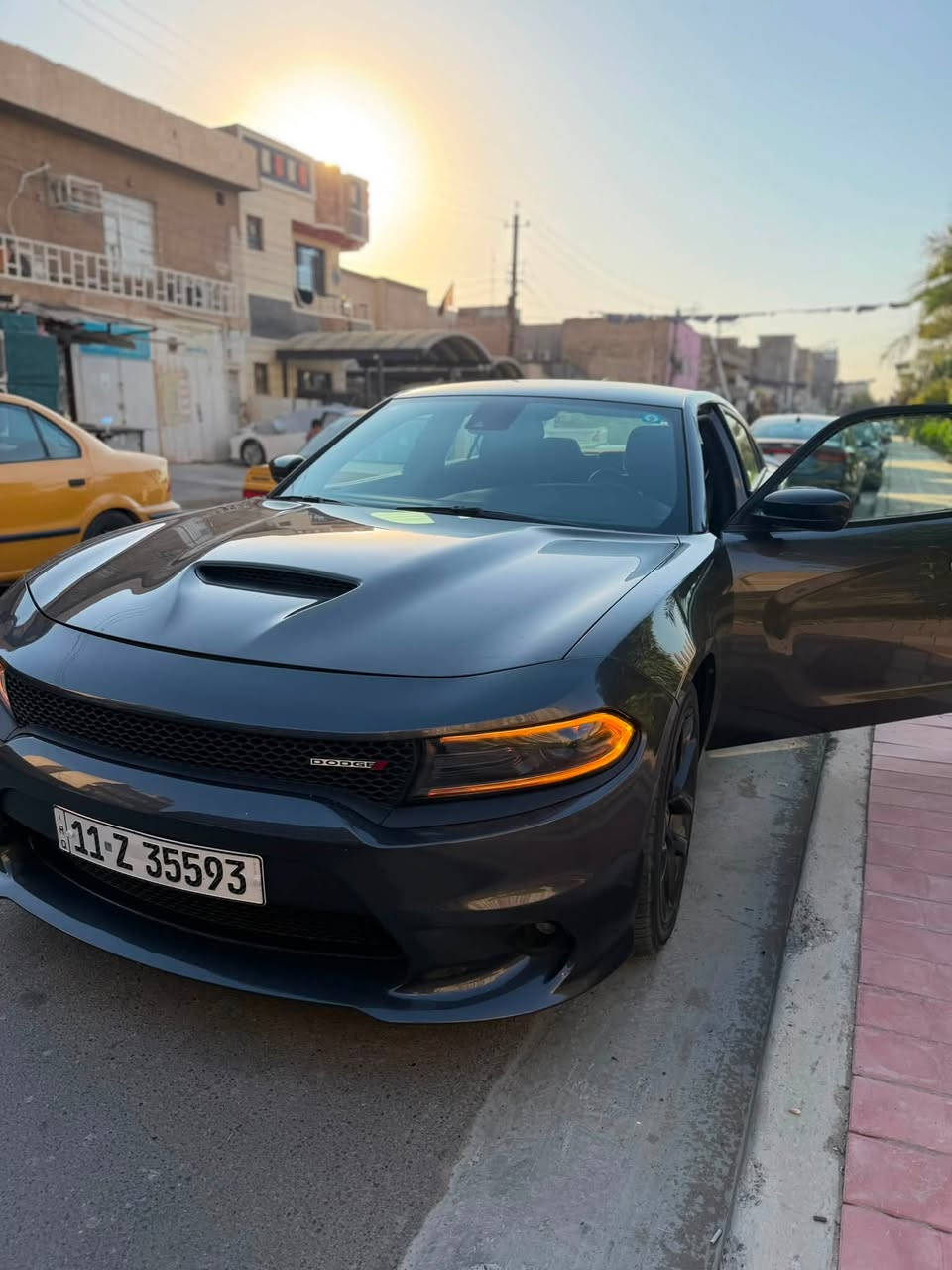 جارجر جي تي  GT
الموديل :2023 . النداء الاخير. 

العداد :  43kmسياره بعده بحالت شركه 

المحرك : V6. 3.6L 

ضرر دعاميه اماميه صور حادثه موجوده بل نشر  رقم بغداد تحويل ثاني يوم السياره بدون ايرباك🛑

المواصفات : رادار جانبي.......

 رادار امامي 🛑* جناح خلفي .

*   ويل قياس 20 انج اسود .

*   مقود القيادة رياضي .

*   مقاعد رياضية من الشاموا الأسود.

*   نقطة عمياء .

رادار جانبي. رادار امامي 

*   مصابيح أمامية زنون .

*   كشافات الضباب زنون .

*   المصابيح الأمامية مع LED .

*   حساسات خلفية.

*   شاشه كبيرة مع نظام ملاحة نفكيشن GPS .

*   سستم صوت الپاين 

*   المقاعد الأمامية كهربائية .

*   ذاكرة لحفظ وضعيات الجلوس (ميموري) .

*   مقاعد أمامية تبريد وتدفئة .

*   مقاعد خلفية تدفئة.

*   تشغيل عن بعد .

*   المقود كهربائي .

*   تدفئة مقود القيادة .

*   محدد سرعة .

*   تلفون بلوتوث .

*   كاميرا خلفية .

*   مرايا متحسسة للاضاءة العالية .

*   كير شفتر بالستيرن .

*   دخول ذكي (بصمة) .

السعر :: 260 وبيها مجال 

بغداد زيونه ***********☎️
