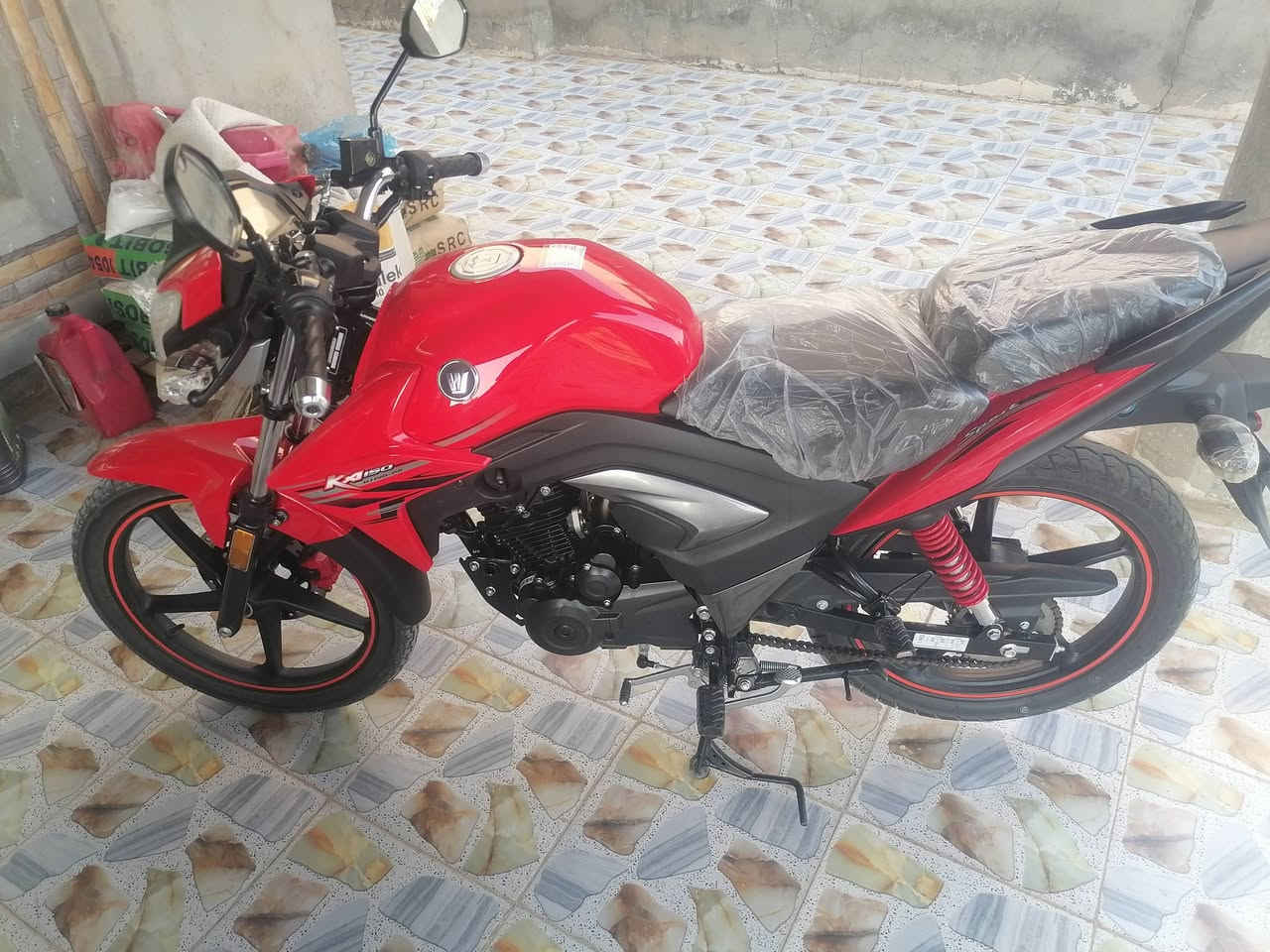 للبيع
هاوجي موديل 23 مستخدم قليل بعده زيرو 
صار ايام من شديته مرقم ***********
